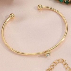 4/$30 New Gold Coloured Open Bracelet